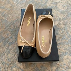 Chanel Ballet Flats Beige Black Two Tone Cap Toe